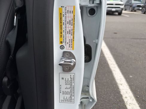 Used 2025 Tesla Model 3 Long Range image 17