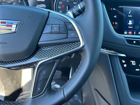 New 2026 Cadillac XT5 Sportv w/ LPO, Onyx Lite Package AWD/4WD image 18