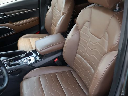 Certified 2022 Kia Telluride SX w/ SX Prestige Package AWD/4WD image 26