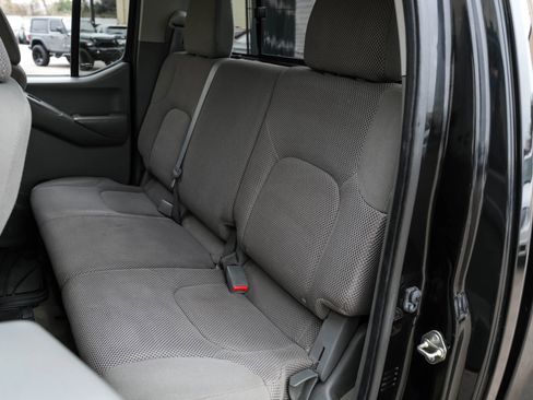 Used 2016 Nissan Frontier SV w/ SV Value Truck Package image 32