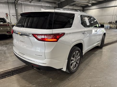 Used 2019 Chevrolet Traverse Premier w/ LPO, Floor Liner Package AWD/4WD image 4