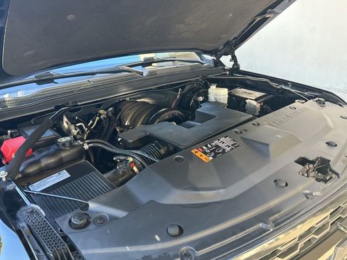 Used 2019 Chevrolet Suburban LS w/ Enhanced Driver Alert Package image 11