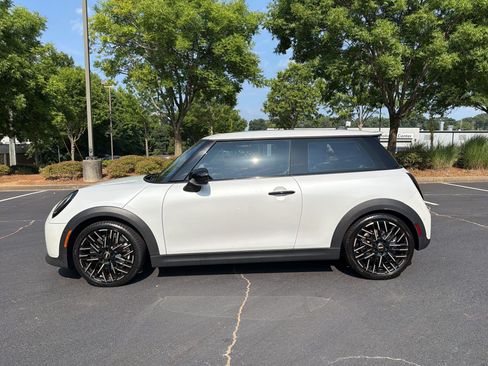 Used 2025 MINI Cooper S FWD image 2