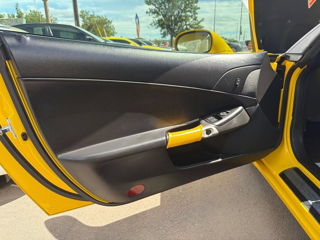 Used 2008 Chevrolet Corvette Coupe RWD image 15