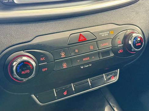 Used 2016 Kia Sorento EX w/ EX Touring Package image 17