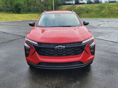 New 2026 Chevrolet Trax LT w/ Driver Confidence Package