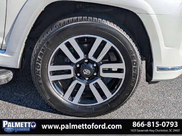 Used 2024 Toyota 4Runner Limited AWD/4WD image 10