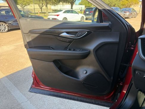 Used 2023 Buick Envision Essence image 20