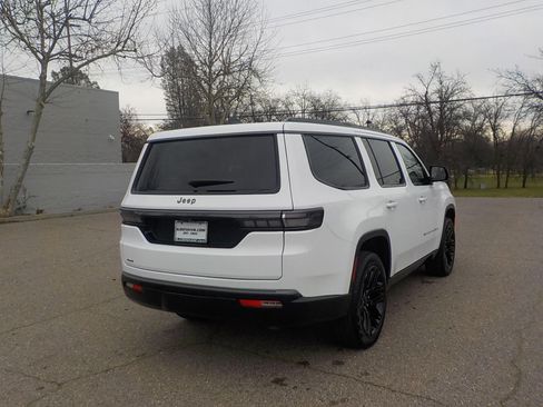 New 2026 Jeep Grand Wagoneer Limited image 6