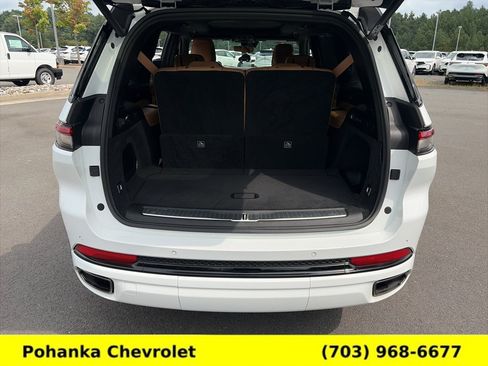 Used 2025 Jeep Grand Cherokee L Summit AWD/4WD image 26