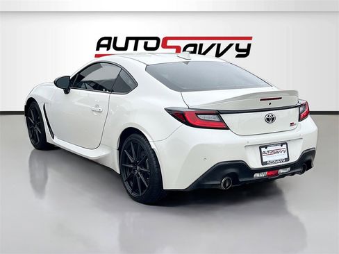 Used 2025 Toyota GR86 Premium image 5