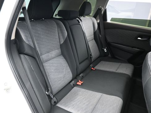 Certified 2023 Nissan Rogue SV image 14