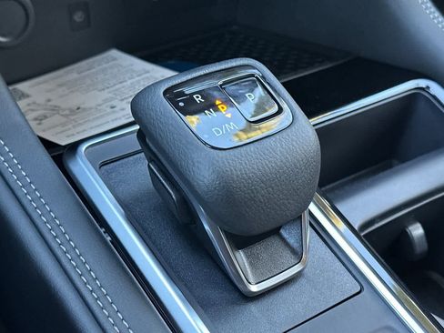 New 2026 Nissan Pathfinder Platinum AWD/4WD image 27