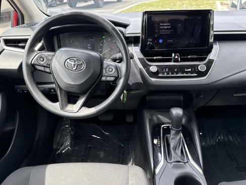Used 2024 Toyota Corolla LE FWD image 8