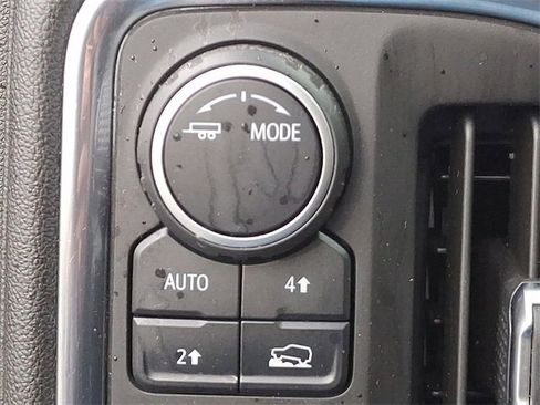 Used 2021 Chevrolet Silverado 1500 RST image 25