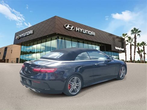 Used 2018 Mercedes-Benz E 400 Cabriolet image 3