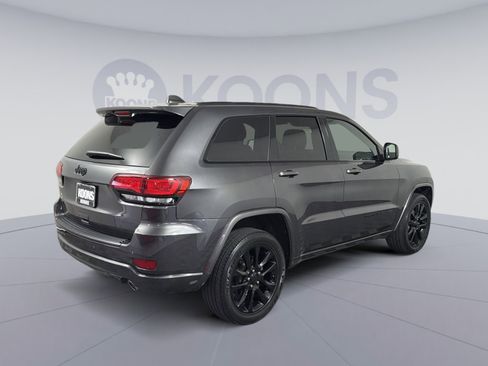 Used 2021 Jeep Grand Cherokee Laredo X image 7