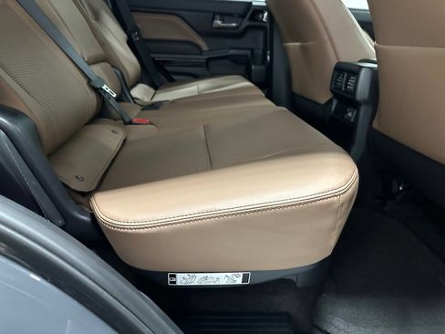 Used 2026 Toyota 4Runner Limited AWD/4WD image 51