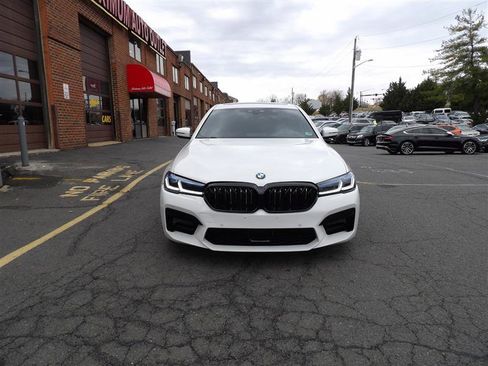Used 2019 BMW 530i xDrive w/ M Sport Package image 3