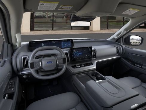 New 2026 Ford Expedition Active AWD/4WD image 9
