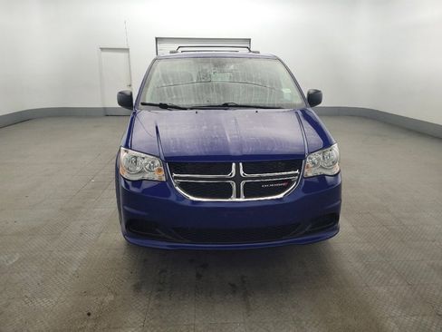 Used 2018 Dodge Grand Caravan SE w/ UConnect Hands-Free Group FWD image 14