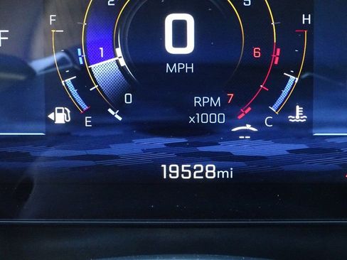 Used 2025 Chevrolet Equinox LT image 22