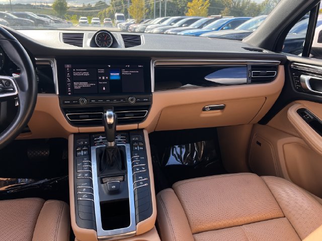 Used 2019 Porsche Macan AWD/4WD image 14
