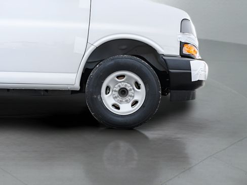 New 2026 Chevrolet Express 3500 w/ Driver Convenience Package RWD image 7