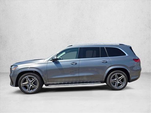 Certified 2026 Mercedes-Benz GLS 450 4MATIC image 8