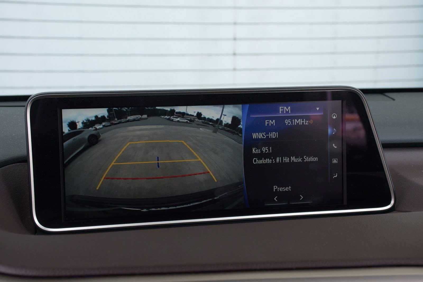 Used 2017 Lexus RX 350 FWD w/ Premium Package image 30