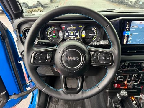 Used 2024 Jeep Wrangler Unlimited Rubicon 4xe image 20