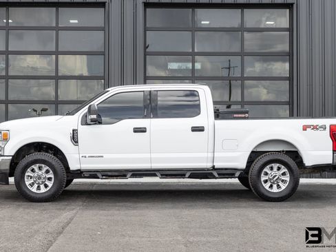 Used 2022 Ford F250 XLT w/ XLT Value Package AWD/4WD image 4