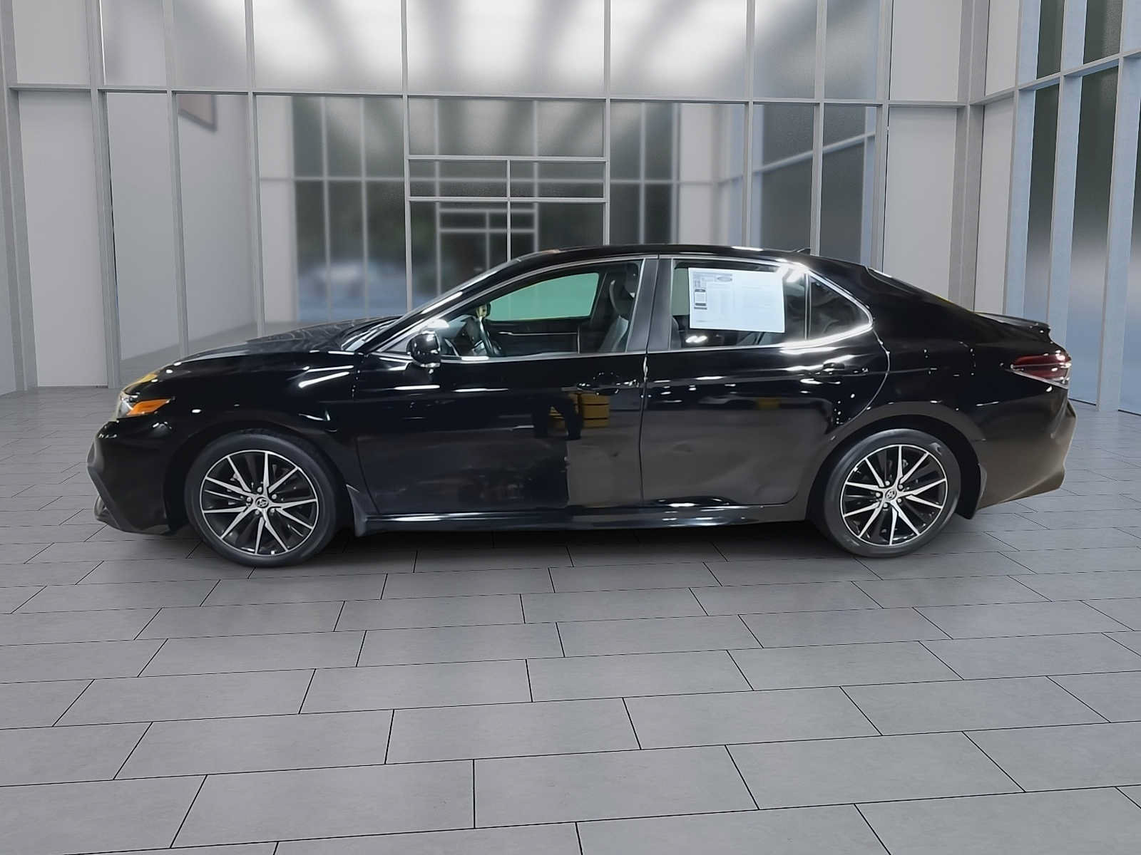 Used 2022 Toyota Camry SE AWD/4WD image 5