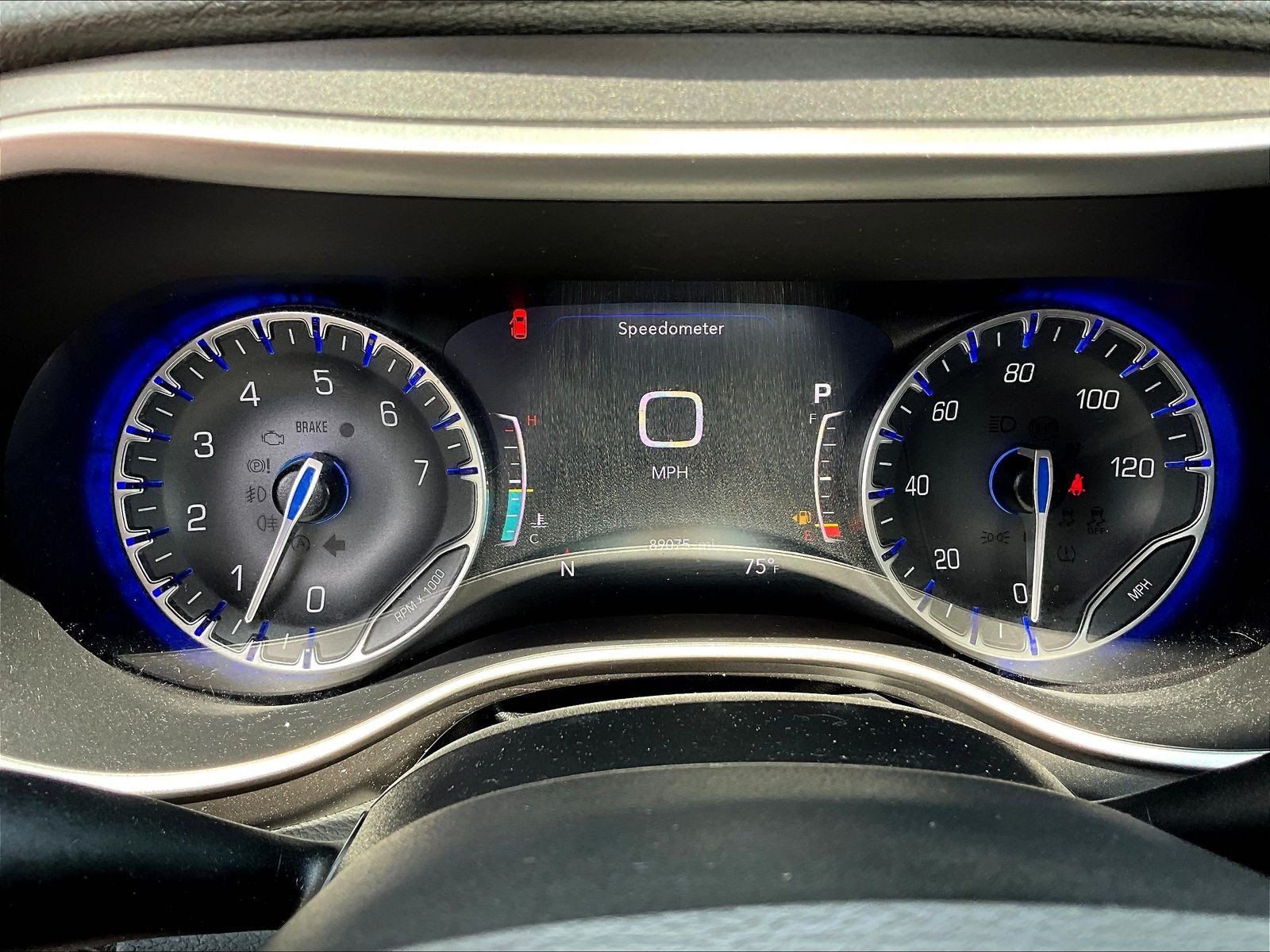 Used 2022 Chrysler Pacifica Touring-L FWD image 12
