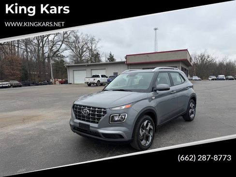 Used 2021 Hyundai Venue SEL FWD image 1