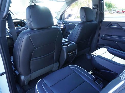 New 2026 GMC Acadia Denali w/ Super Cruise Package image 11