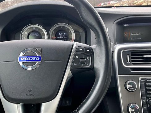 Used 2012 Volvo S60 T5 image 16