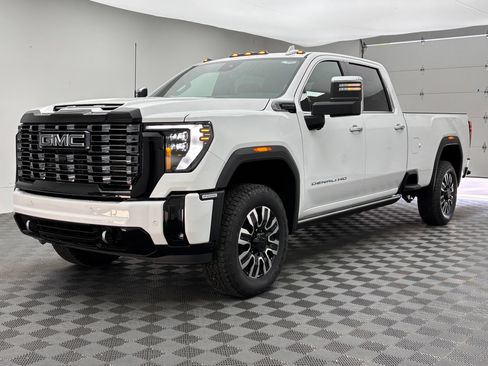 New 2026 GMC Sierra 2500 Denali Ultimate AWD/4WD image 2