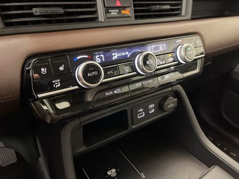 Certified 2023 Honda Pilot Elite image 33