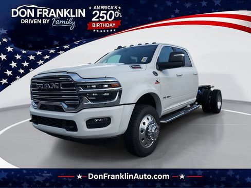 New 2026 RAM 4500 4x4 Crew Cab DRW w/ Laramie Trim Package image 1