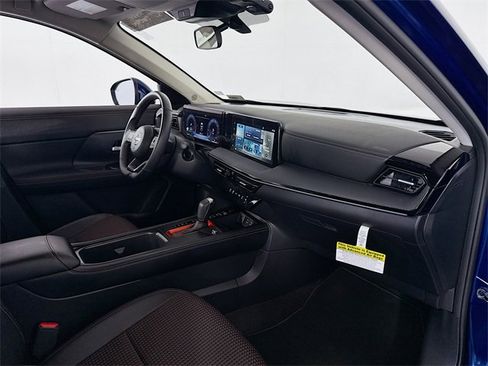 Certified 2025 Nissan Kicks SR image 26