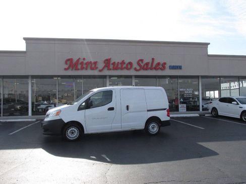 Used 2014 Nissan NV200 S w/ Cruise Control Package FWD image 2