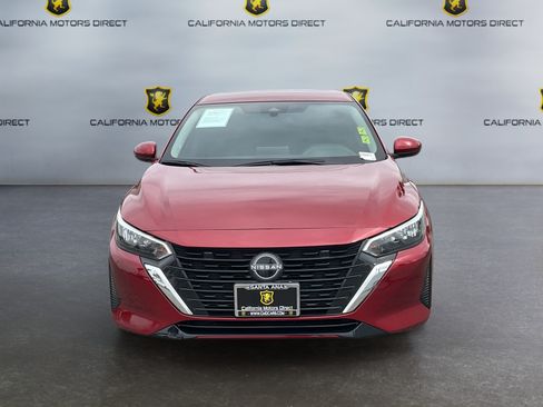 Used 2025 Nissan Sentra SV FWD image 2