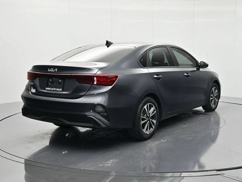 Used 2023 Kia Forte LXS FWD image 5