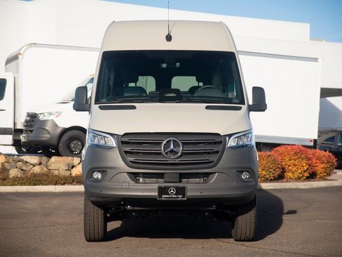 New 2025 Mercedes-Benz Sprinter 2500 image 2
