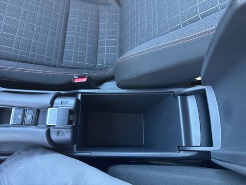 Used 2025 Honda HR-V Sport image 27