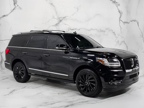 Used 2021 Lincoln Navigator Reserve AWD/4WD image 9