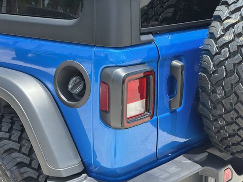Used 2026 Jeep Wrangler Sport AWD/4WD image 7