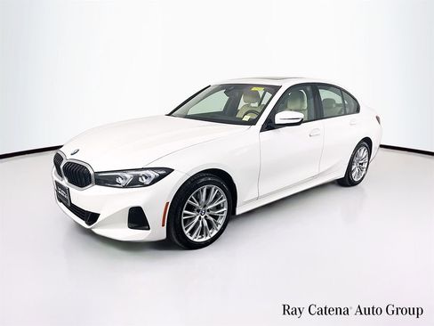 Certified 2023 BMW 330i xDrive Sedan w/ Driving Assistance Package image 3