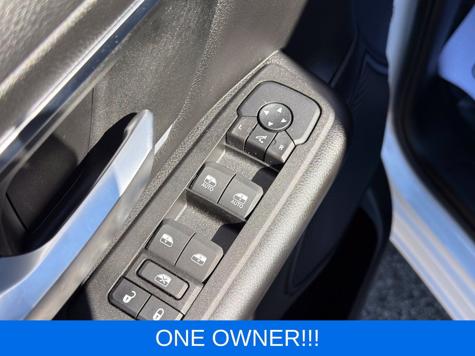 Used 2025 RAM 1500 Big Horn AWD/4WD image 14
